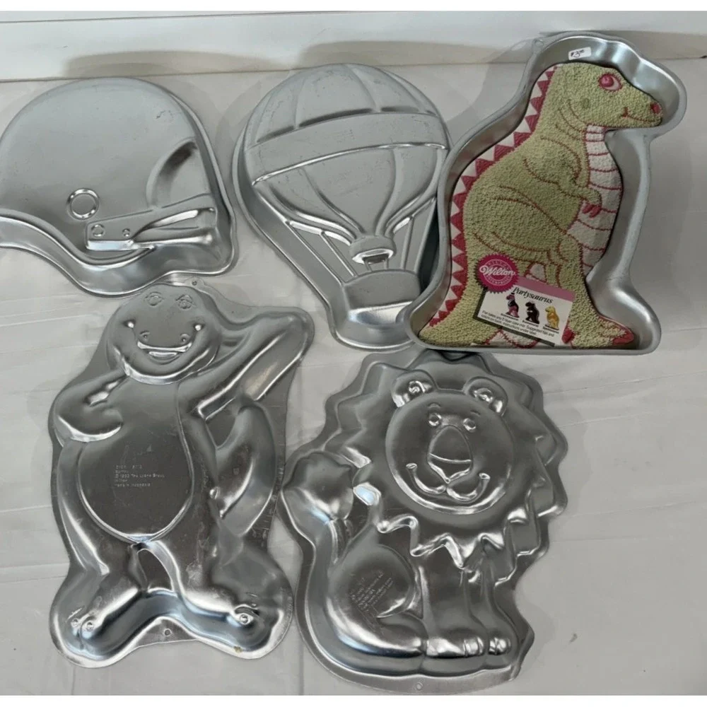 Vintage Lot Of 39 WILTON Aluminum Cake Pan Flintstone Sesame Street Barney& More